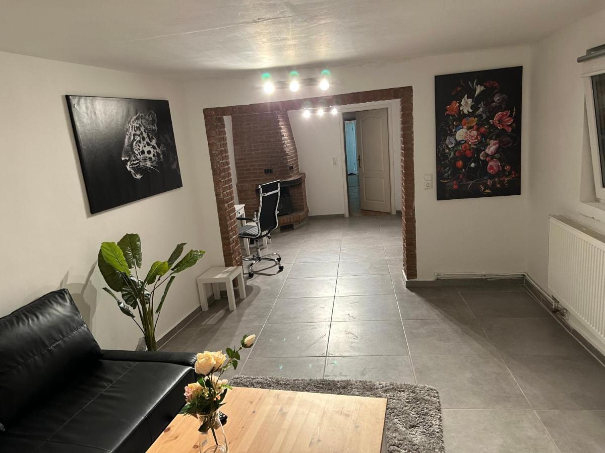 Apartment For Rent 2 Целле Экстерьер фото